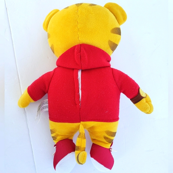 Daniel Tiger Neighborhood Talking Plush Toy!!! - Picture 2 of 8
